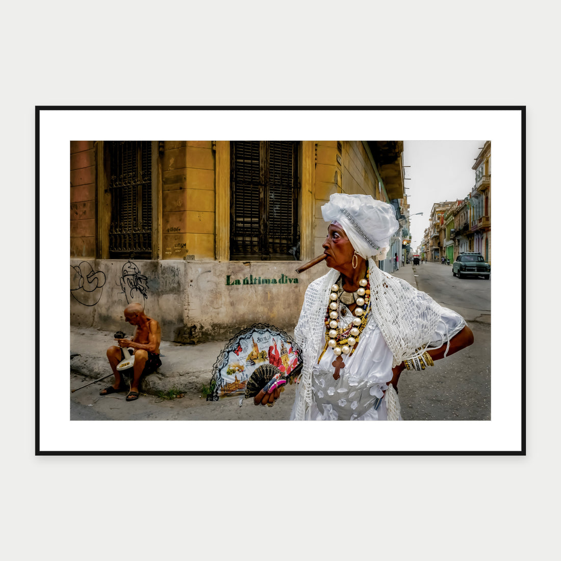 Black-framed display mockup of La Ultima Diva by Laurin Strele; frame shown for illustration.